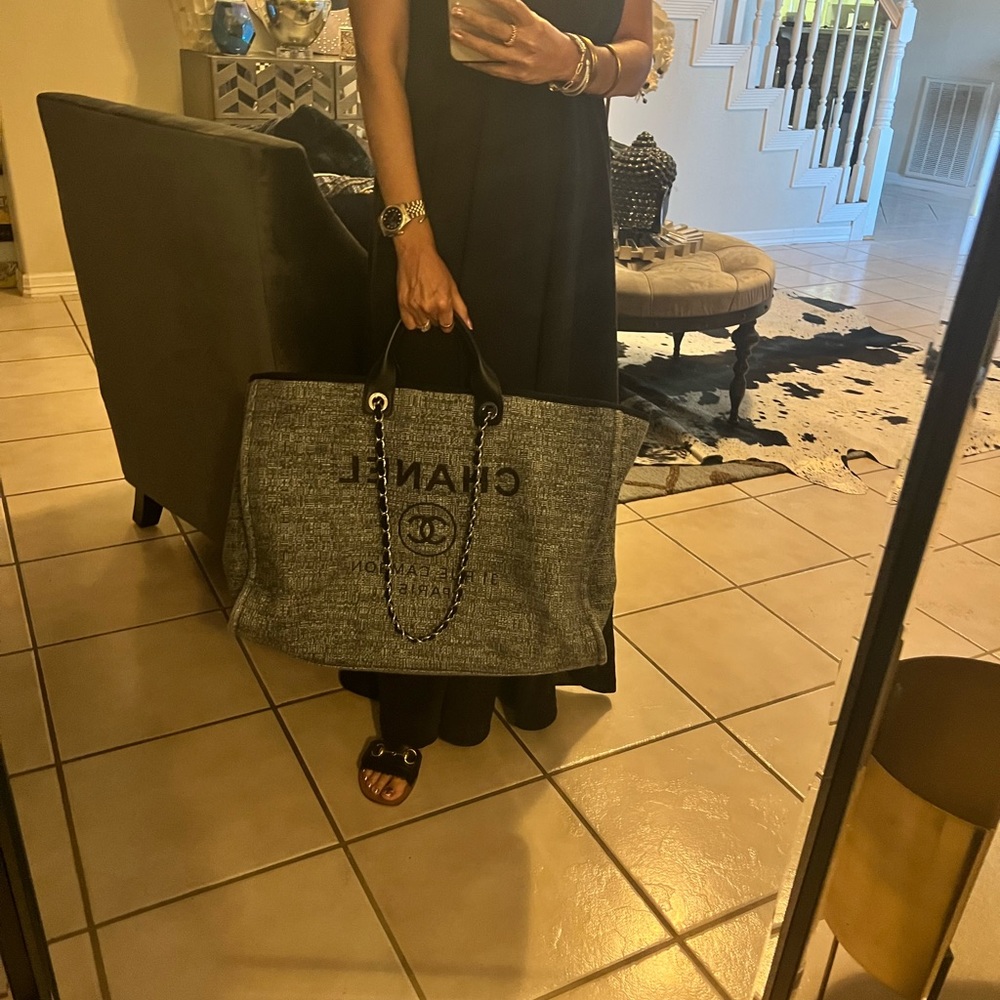 Chanel Deauville X-Large Dark Grey Tweed - Picture 15 of 15